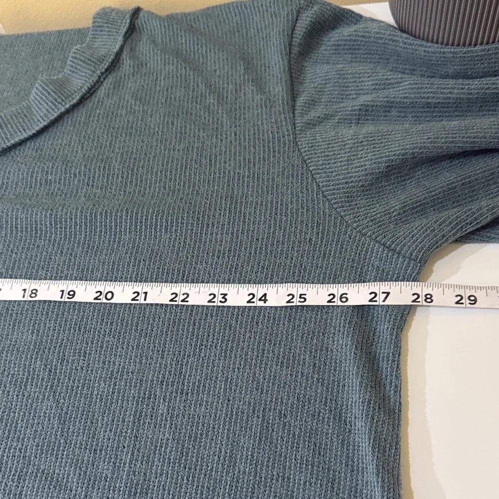 Like Love HAZEL BLUES DOESN'T COMPARE V-NECK TOP Women’s Sweater long sleeve 1XL - Picture 12 of 12